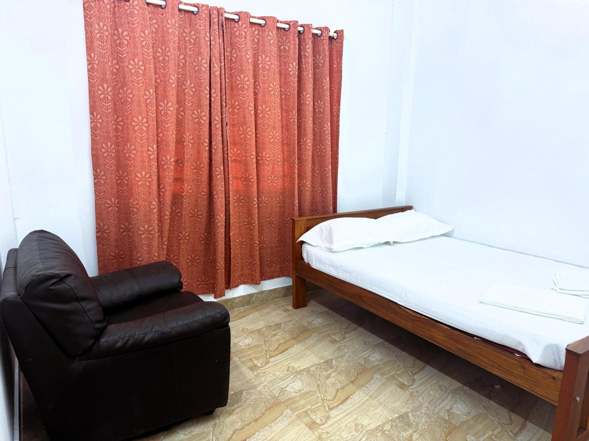 Vcs Apartments Parassinikadavu Parassinikkadavu Extérieur photo